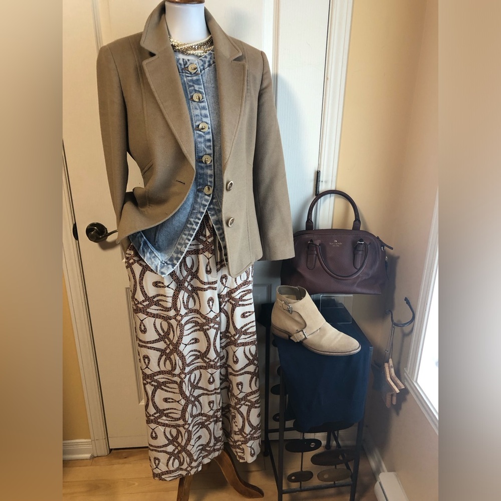 Basler Tan Blazer fitted wool and Angora
